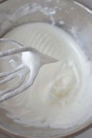 淄博市技師學院廚師面點班教你快速卷蛋糕卷的小妙招