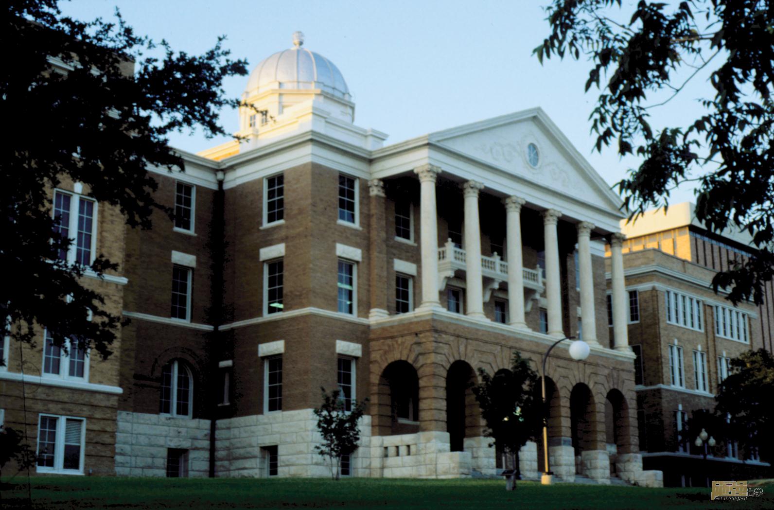 德州女子學校開設了哪些專業? 德州女子學校開設了哪些專業?