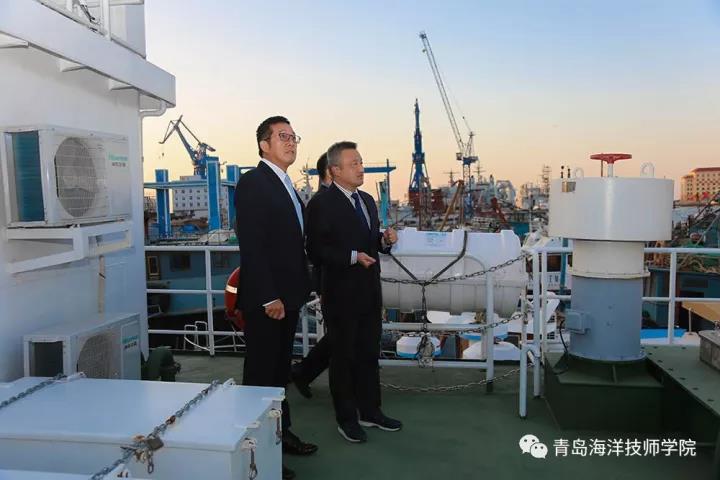 海峽兩岸潛水觀光合作研討會在青島海洋技師學院召開 海峽兩岸潛水觀光合作研討會在青島海洋技師學院召開