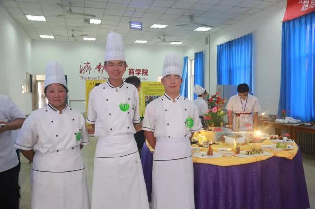 城市服務(wù)技術(shù)學(xué)院包攬“超意興杯”第六屆山東省大學(xué)生營(yíng)養(yǎng)健康菜創(chuàng)意大賽所有項(xiàng)目高獎(jiǎng) 城市服務(wù)技術(shù)學(xué)院包攬“超意興杯”第六屆山東省大學(xué)生營(yíng)養(yǎng)健康菜創(chuàng)意大賽所有項(xiàng)目高獎(jiǎng)