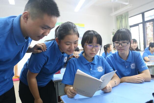 中職學校逐年升溫:武漢一女孩高出普高錄取線37分轉投中職 中職學校逐年升溫:武漢一女孩高出普高錄取線37分轉投中職
