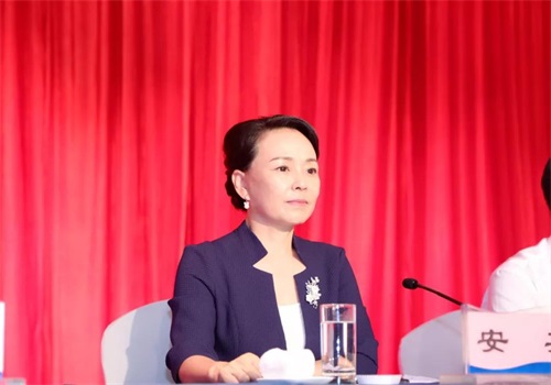 山東藍海職業學校慶祝第34個教師節暨總結表彰大會 山東藍海職業學校慶祝第34個教師節暨總結表彰大會
