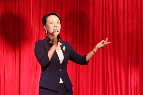 山東藍海職業學校慶祝第34個教師節暨總結表彰大會 山東藍海職業學校慶祝第34個教師節暨總結表彰大會