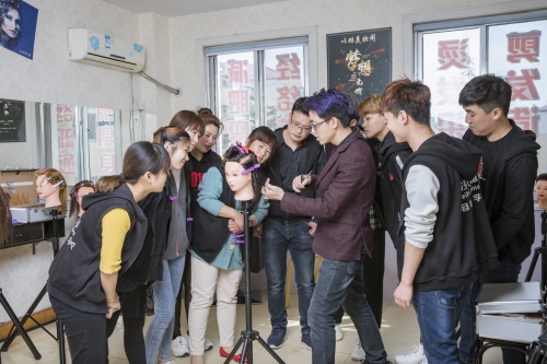 威海以琳美容美發(fā)學(xué)校7月份鉅惠活動(dòng)等你來... 威海以琳美容美發(fā)學(xué)校7月份鉅惠活動(dòng)等你來...