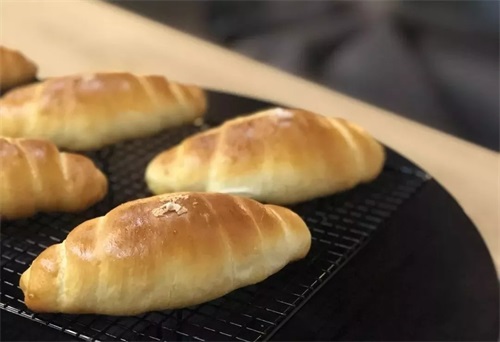 大中小學生暑假去哪里?煙臺波絲蒂學校西點烘焙大體驗,開始報名嘍! 大中小學生暑假去哪里?煙臺波絲蒂學校西點烘焙大體驗,開始報名嘍!