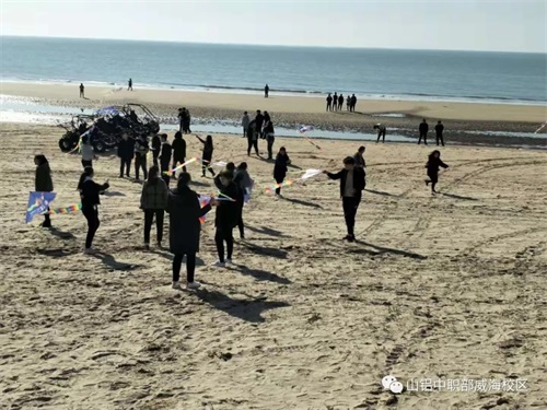 南海風箏節,山東鋁業職業學院中職部學生們放飛自我! 南海風箏節,山東鋁業職業學院中職部學生們放飛自我!