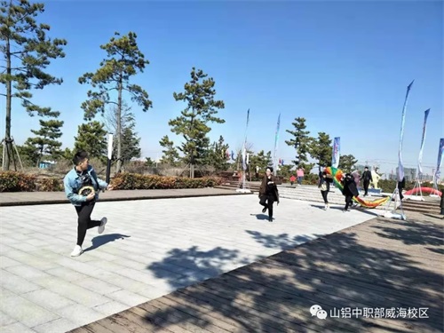 南海風箏節,山東鋁業職業學院中職部學生們放飛自我! 南海風箏節,山東鋁業職業學院中職部學生們放飛自我!