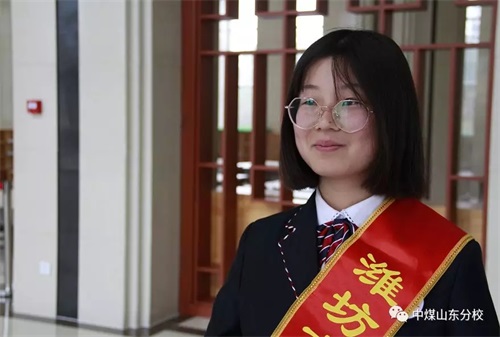中國煤礦文工團藝術學校山東分校學生志愿者 服務濰坊市中外舞蹈交流協會第二次會員代表大會 中國煤礦文工團藝術學校山東分校學生志愿者 服務濰坊市中外舞蹈交流協會第二次會員代表大會