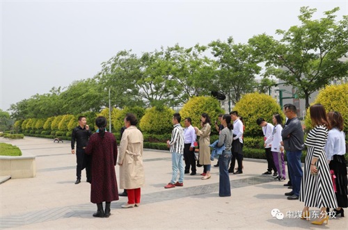 Ї(gu)ú̿ĹF(tun)ˇg(sh)W(xu)Уɽ|УӞH赸f(xi)(hu)ڶΕ(hu)T(hu)   