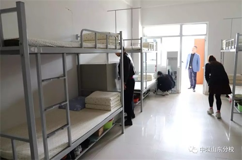 中國煤礦文工團藝術學校山東分校宿舍內(nèi)務整改活動紀實 中國煤礦文工團藝術學校山東分校宿舍內(nèi)務整改活動紀實