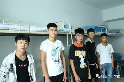 臨沂電力學校開學季:遇見最美的你 臨沂電力學校開學季:遇見最美的你