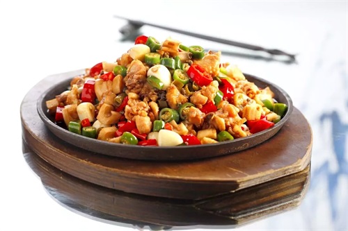學(xué)精湛技術(shù) 做烹飪大師:藍海職業(yè)學(xué)校烹飪培訓(xùn)班、家庭廚藝班火熱報名中! 學(xué)精湛技術(shù) 做烹飪大師:藍海職業(yè)學(xué)校烹飪培訓(xùn)班、家庭廚藝班火熱報名中!