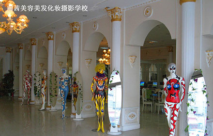 青島南茜美容美發職業學校的美容課程都學哪些? 青島南茜美容美發職業學校的美容課程都學哪些?