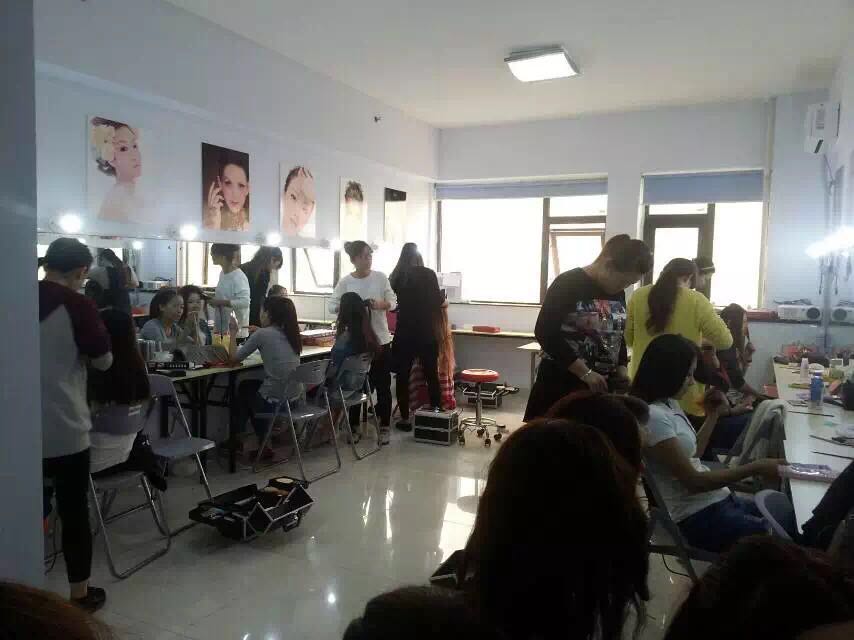 ͲyӖ(xn)W(xu)УÆW(xu)УҎ(gu)