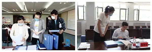 核驗組專家在查閱資料 核驗組專家在查閱資料