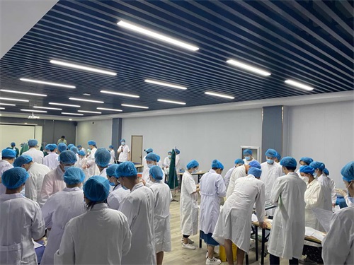 ɽ|ڵVI(y)F(tun)߼(j)W(xu)У_չܲԇӖ(xn)eO(yng)