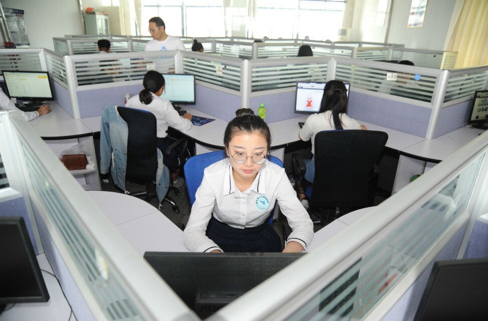 山東威海外國語進(jìn)修學(xué)院畢業(yè)后能幫助就業(yè)嗎? 山東威海外國語進(jìn)修學(xué)院畢業(yè)后能幫助就業(yè)嗎?