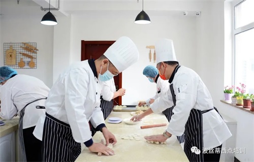 ӡzꐼtУLʿһО^һˆTȥˮ